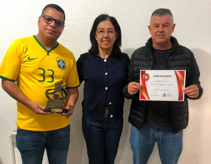 Troféu e certificado chegaram à Semepp na segunda-feira, e foram entregues à secretária Tute Madeiral