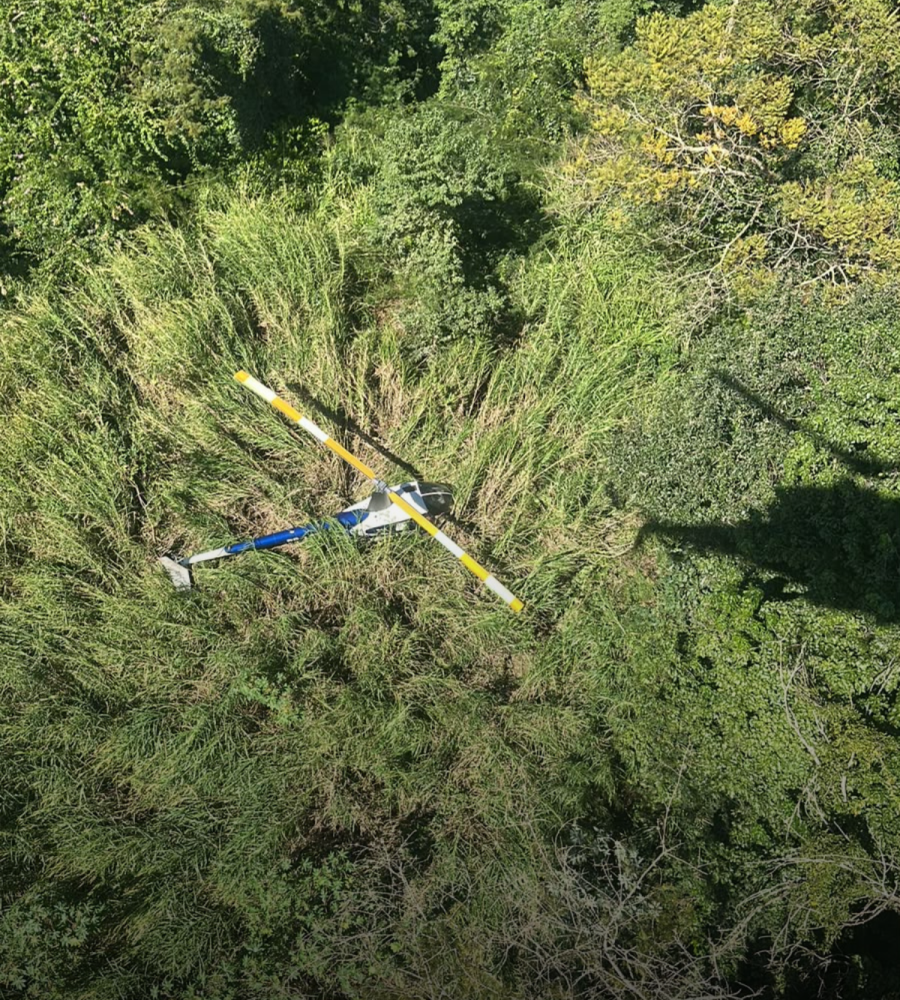 Aeronave pousou em área de vegetação, onde ocupante adentrou mata para tentar fugir