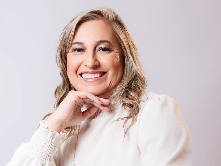 Joziane: “Colar figurinhas e categorizar diminui a ansiedade, pois liga o foco no preenchimento e controla pensamentos intrusivos“