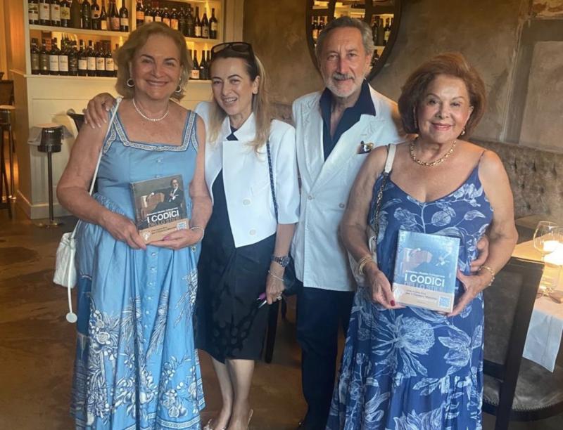 Dirce Zamora e Neura Costa, em Florença
