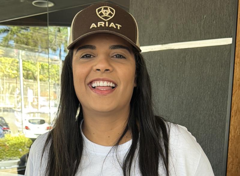Lorena Cristine, madrinha do McDia Feliz 