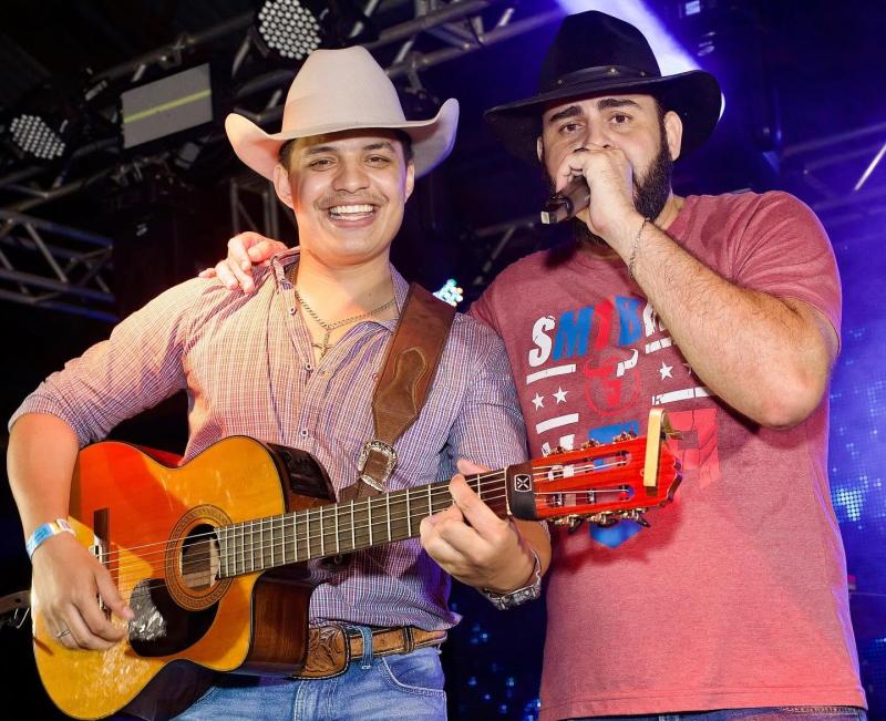 Dupla Pedro Henrique e Trevisan se apresenta na 7ª Batatec nesta quinta-feira