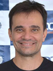 Colunista Carlos Eduardo Turino