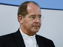 Colunista Dom Walmor Oliveira de Azevedo