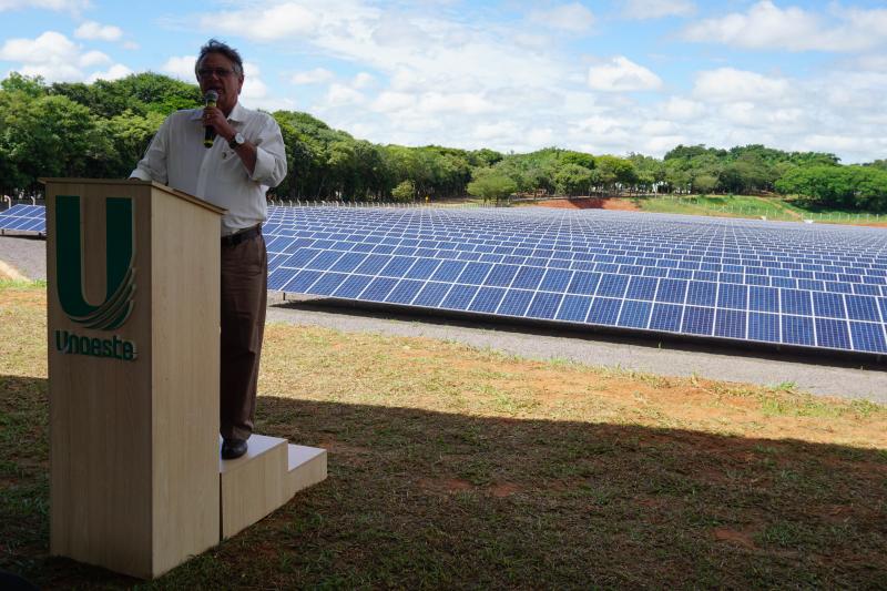 Augusto Cesar Oliveira Lima, Reitor da Unoeste: “Agradecemos a presença de todos, em mais este momento histórico para a Unoeste, para a cidade de Presidente Prudente e todo Estado de São Paulo. Que a Universidade e as lideranças globais possam contribuir cada vez mais com projetos sustentáveis, transformando realidades e melhorando a qualidade de vida pelo Brasil e mundo afora”