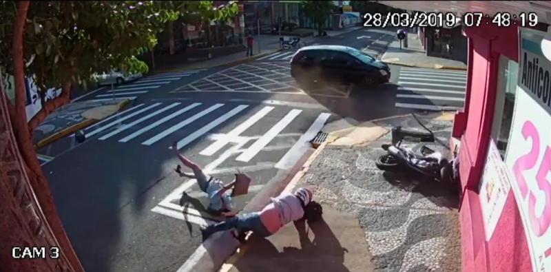 Facebook/Chamada Geral/Geraldo Gomes: Acidente ocorreu no cruzamento de duas vias na cidade