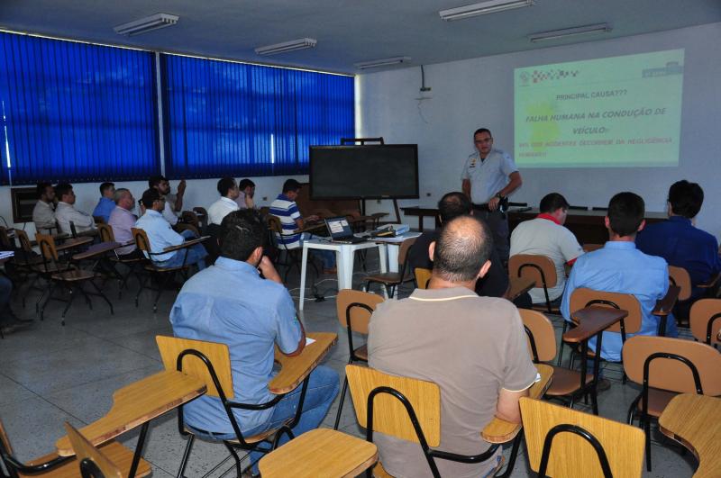 José Reis - Encontro reuniu representantes de empresas que atuam no transporte de veículos pesados