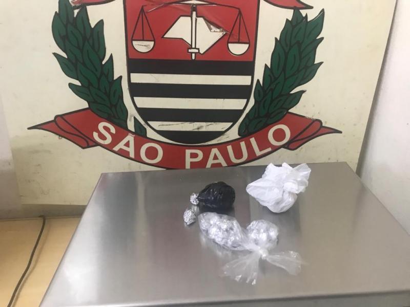 Polícia Civil: Porções foram encontradas na residência do acusado