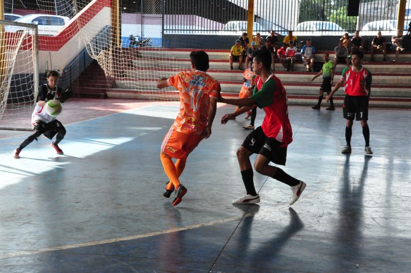 José Reis - Disputas das quartas de final do futsal ocorreram na manhã de ontem no PUM