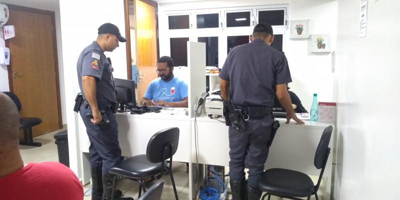 Weverson Nascimento - Ontem, 20 policiais participaram da ação voluntária