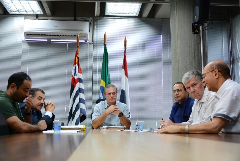 Cedida/Secom - Poda foi decidida ontem, após encontro entre representantes do Executivo e do MPE