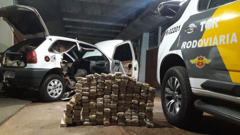 Polícia Militar Rodoviária: Condutor alegou ter sido contratado para transportar a carga de maconha
