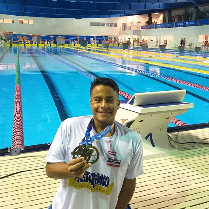Cedida: Lucas conquistou dois ouros, nos 200 Livre e 200 Medley