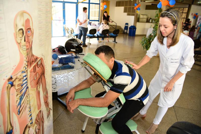 Paulo Miguel -  Diversas ações especiais foram preparadas aos trabalhadores, como massagem facial