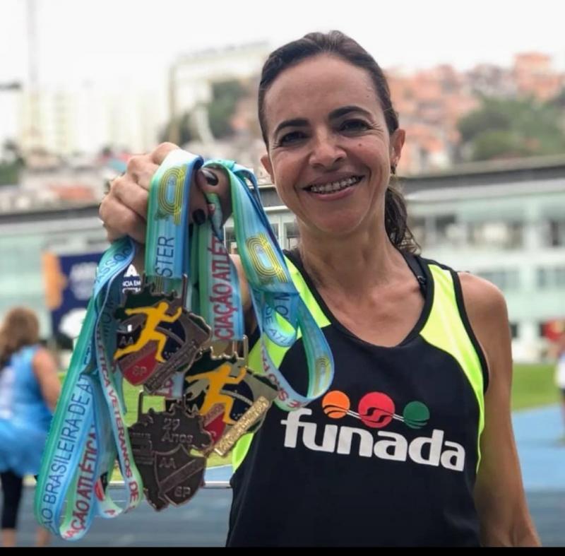 Carolina Kato/Cedida - Magda coleciona medalhas: "O atletismo é a base de todos os esportes"