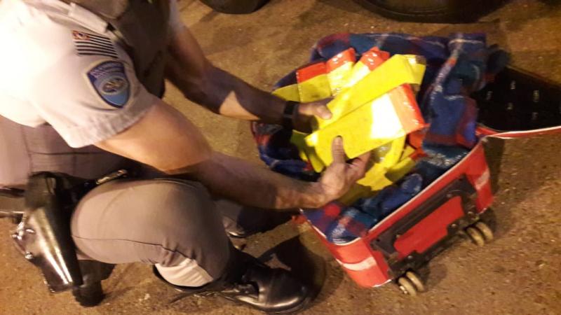 Polícia Militar Rodoviária - Após ser pesada, a droga totalizou 15,1 kg de maconha