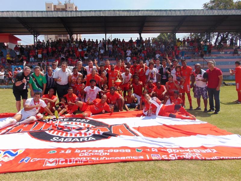  Cedida/Marcos Chicalé - Com 2 mil torcedores, equipe venceu a União dos Distritos por 2 a 1, sagrando-se campeã