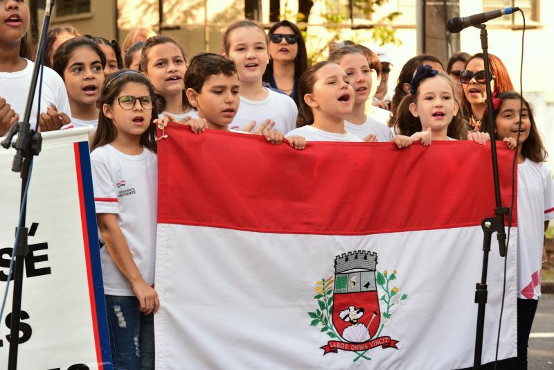 Paulo Miguel: Crianças de escola municipal de Presidente Prudente cantaram em coro o hino prudentino