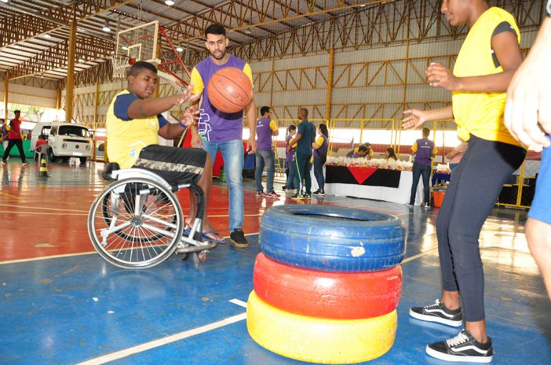 José Reis - Atletismo adaptado, basquete sobre rodas e parabadminton foram as atividades aplicadas