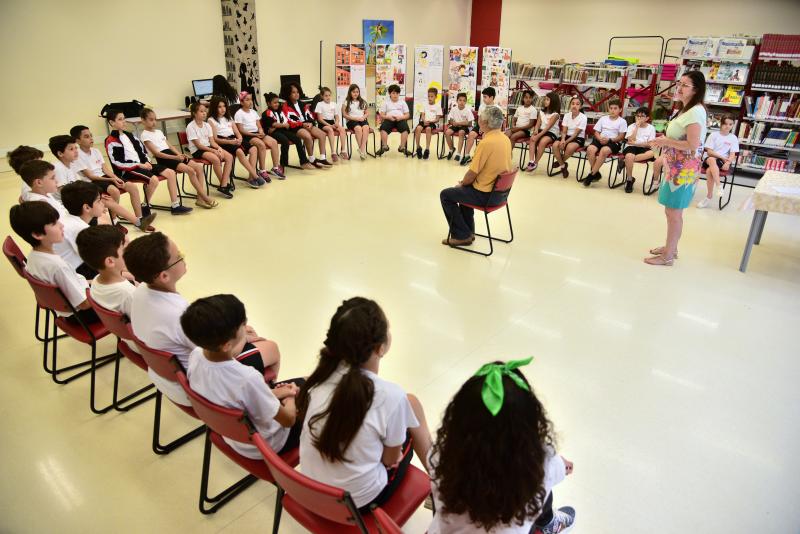 Paulo Miguel: Exposição foi iniciada com uma roda de conversa entre alunos e Nelson do Povo