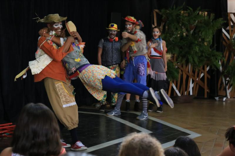 Jean Ramalho: Companhia carioca trouxe um espetáculo interativo com dança, teatro de rua e circo