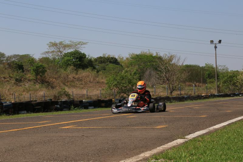 Pedro Silva -  No local, aproximadamente 60 pilotos realizaram treinos livres, para competição final que ocorre neste domingo, às 10h