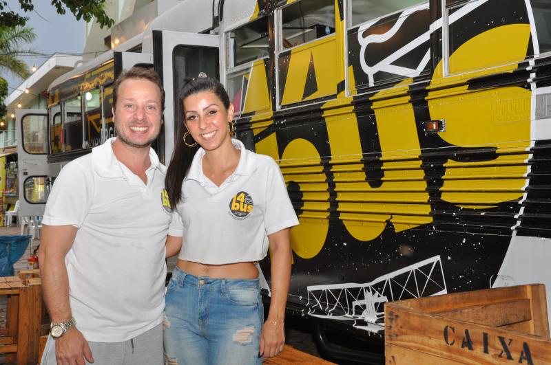 André Aragão e Rochane Celice: food truck 14 Bus garante participação em 2020