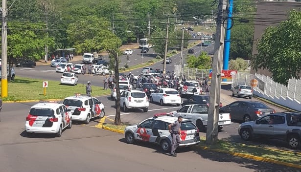 Cedida - Acidente ocorreu na Avenida Salim Farah Maluf, próximo à Avenida Ana Jacinta 