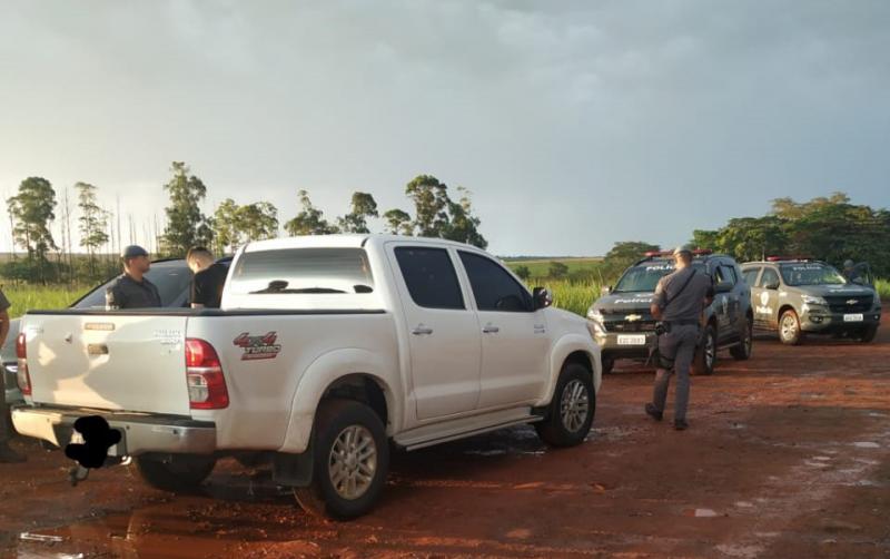 Polícia Militar - Terceiro envolvido chegou em uma camionete, carregando o dinheiro da tentativa de suborno