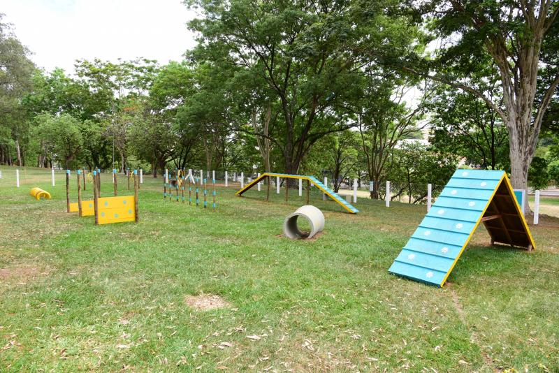 Paulo Miguel - Localizado no Parque do Povo, o espaço pet traz opções variadas para os animais se exercitarem