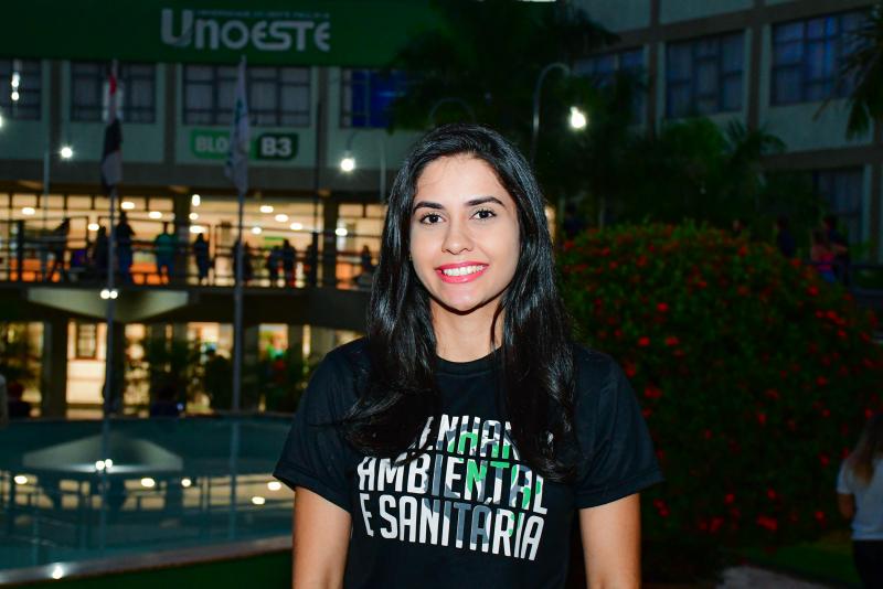 Eliane Barbosa, aluna de Engenharia Ambiental, foi a 1ª colocada em concurso para estágio na área