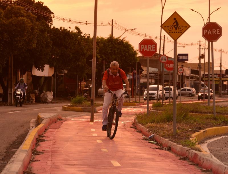 Paulo Miguel - Corredores ligam pontos extremos da cidade com a disposição de 16 quilômetros de ciclovias