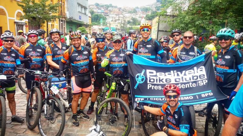 Pedivela Bike Clube, totalizando 31 ciclistas prudentinos esteve na 2ª edição do passeio ciclístico Pedal Anchieta, o maior passeio ciclístico do Brasil