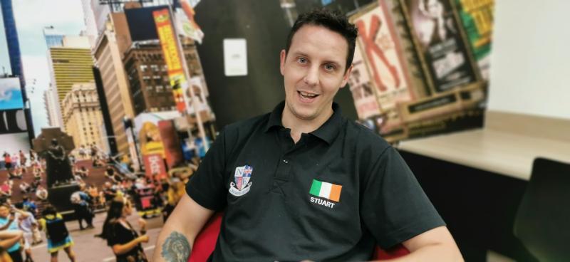 Stuart William Hanthorne, professor da Native English