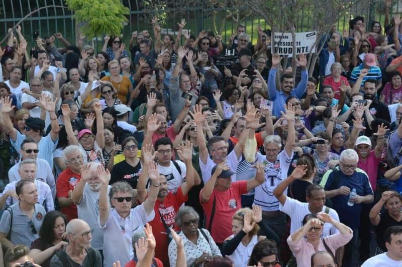 Cedida/Wilian Hugo Correa dos Santos - Assembleias ocorrem na capital junto com manifestações contrárias ao projeto