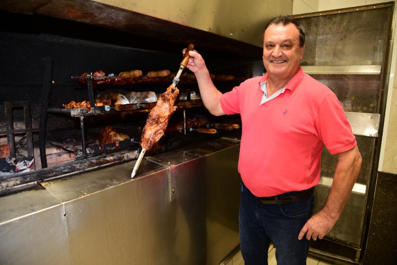 Paulo Miguel - Altair aposta no estoque para passar o fim de ano livre dos aumentos diários no preço da carne