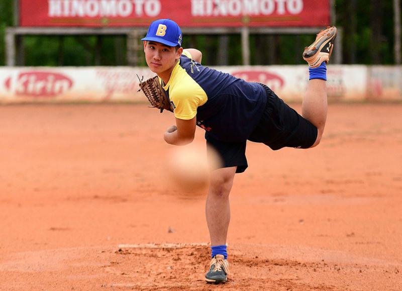 Paulo Miguel - Jun já passou por pelo menos três times de beisebol e o CT da MLB, em Ibiúna (SP)