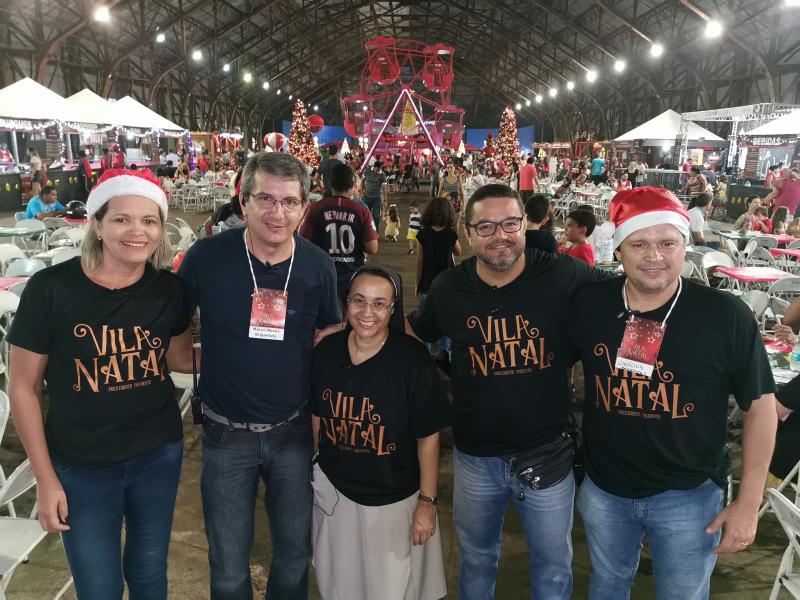 Comissão organizadora da Vila Natal: Elizandra Rodrigues, Marco Neves, Irmã Penha, Leandro Pires, Vinicius Vigarinho