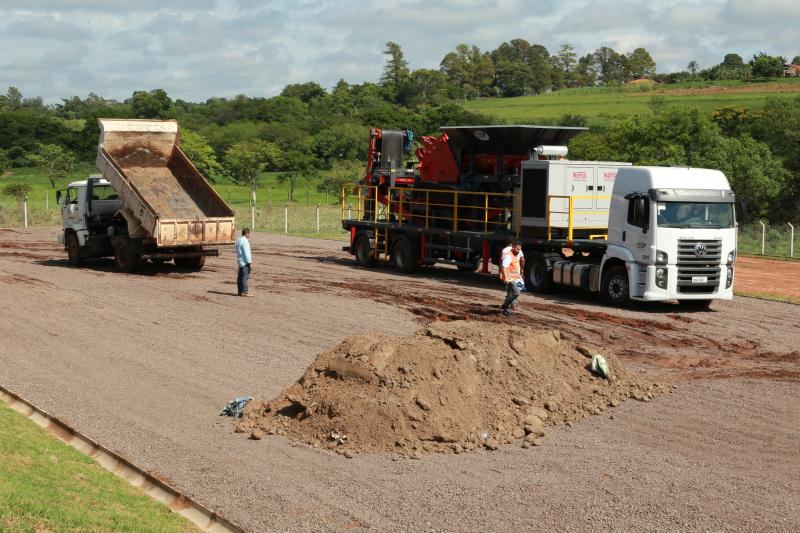 Isadora Crivelli - Maquinário irá processar os resíduos da construção civil, inicialmente, da Prefeitura