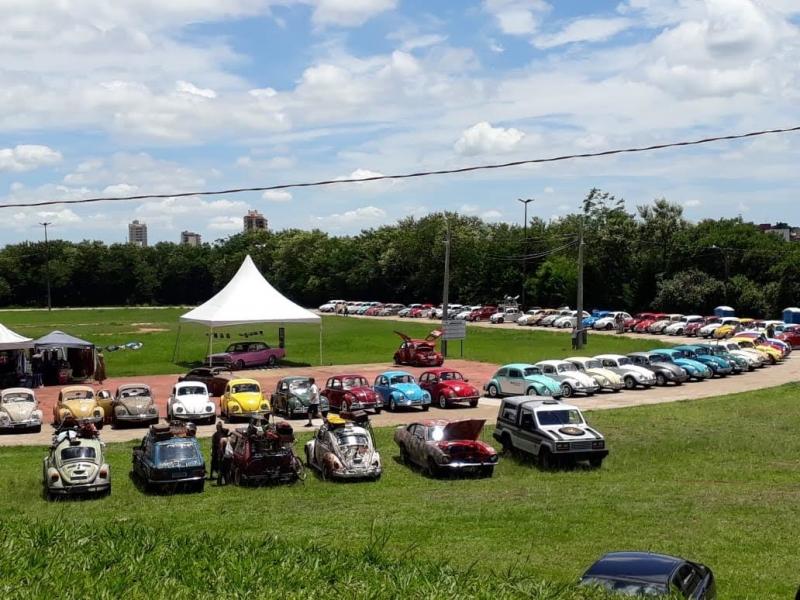 Cedida/ Benedito José Esteves - Organização aguarda em torno de 150 veículos, sendo 100 fuscas e demais carros antigos