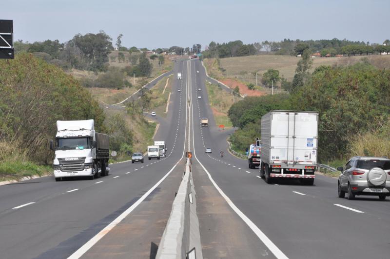 Arquivo - Rodovia Assis Chateaubriand faz parte das rodovias que receberão praças de pedágios