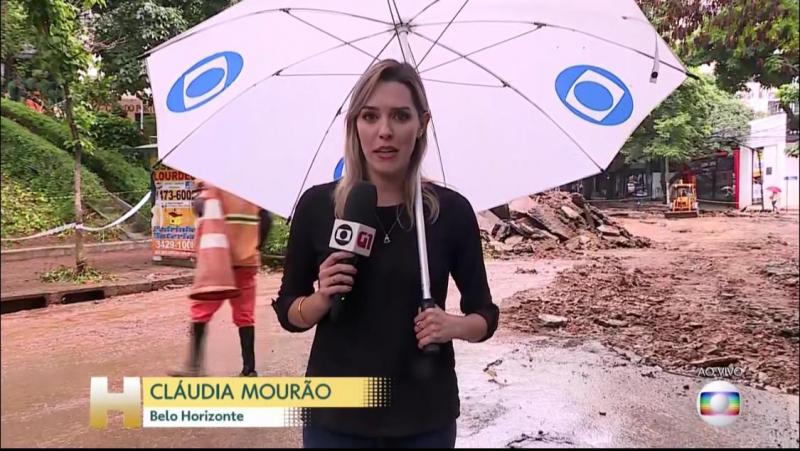 Divulgação - Cláudia Mourão, de Belo Horizonte, fez a sua entrada no telejornal “Hoje” com o guarda-chuva