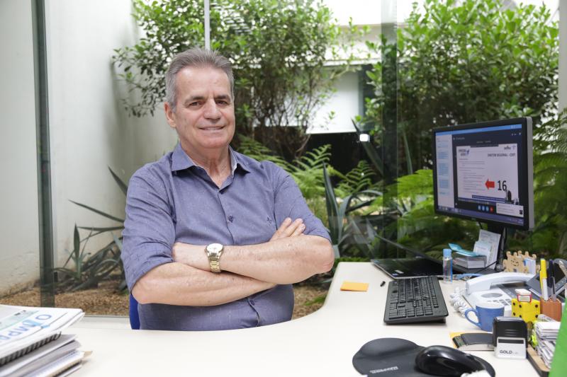 Weverson Nascimento - Cavalcante trabalhou em diferentes empresas, foi professor universitário e no Sebrae passou por diferentes funções