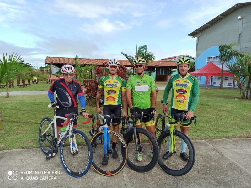 Foto: Cedida - Quarteto Lobo: ciclismo é tradição da família prudentina desde os anos 50