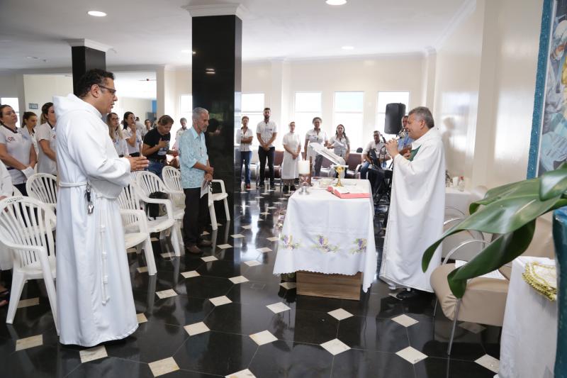 Weverson Nascimento - Missas em ação de graças comemoraram o aniversário das unidades de saúde