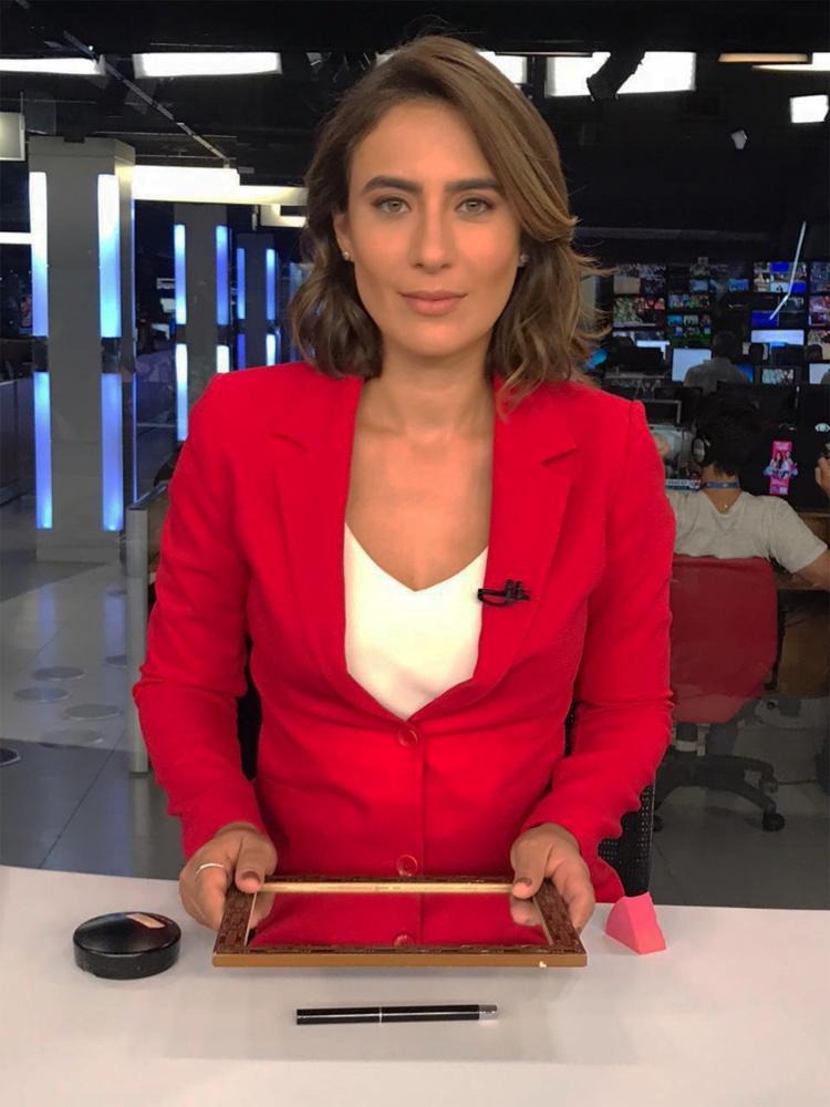 Foto: Lana Canepa / Divulgação Band - O “Jornal da Band”, ancorado por Lana Canepa e Eduardo Oinegue, mas agora com as participações fixas de Paloma Tocci e Joana Treptow, recebeu novo pacote gráfico