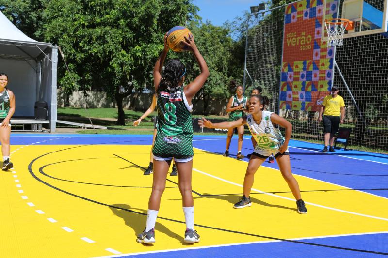 Weverson Nascimento: Times masculinos e femininos se enfrentaram em uma disputa acirrada