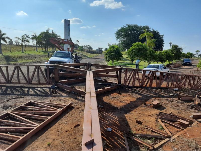 instalação da cúpula do santuário de santo expedito