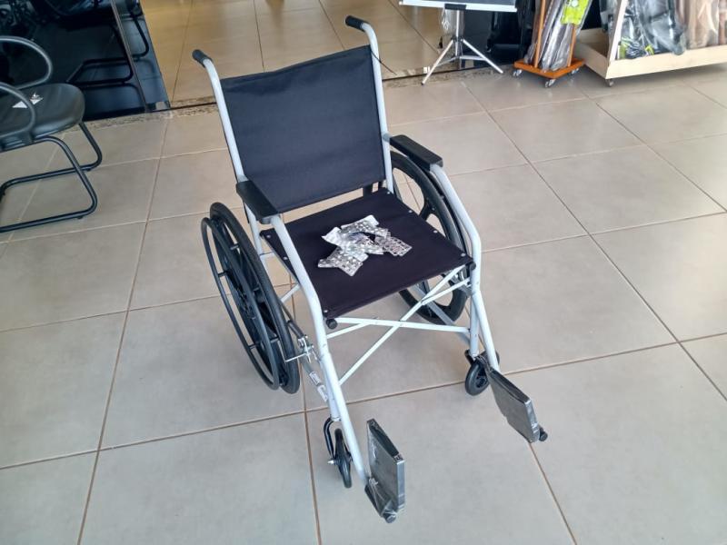 iniciativa em presidente prudente recolhe cartelas de remédio e troca por cadeiras de roda