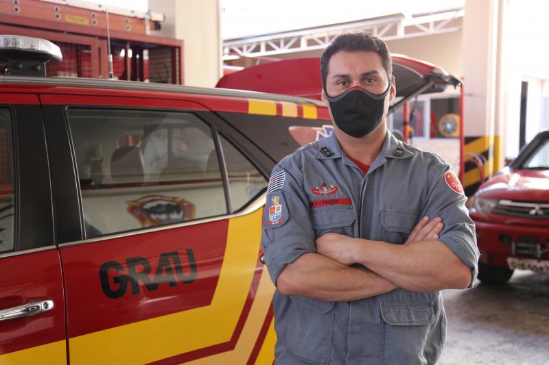 Corpo de Bombeiros da região de Presidente Prudente utiliza vestimenta específica contra contaminação pela covid-19